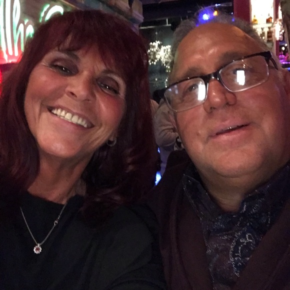 Meet your Posher, Barbara♥️♥️POSH AMBASSADOR♥️♥️ - Picture 4 of 8